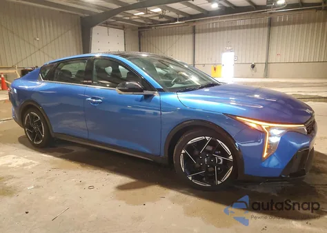 2025 Kia K4 Gt Line z USA, uszkodzony, nr VIN 3KPFW4DE4SE072853